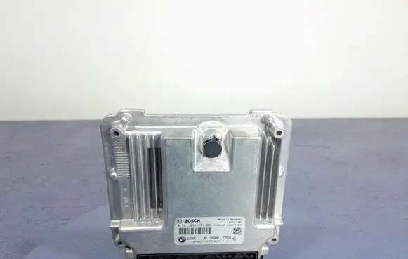 BMW X3 F25 Engine control unit/module ECU 8598759