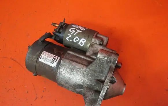 Peugeot 206 Starter motor M000T82081