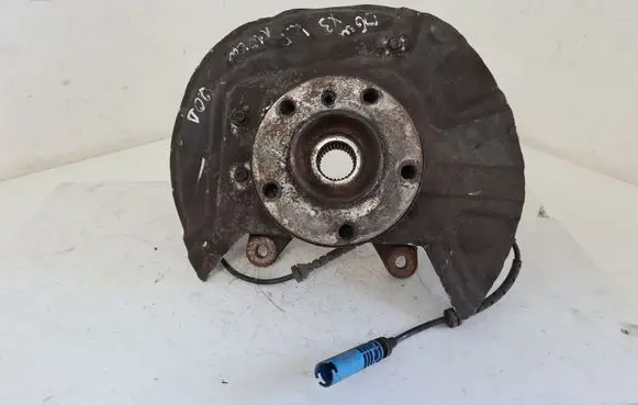 BMW X3 E83 Front wheel hub spindle knuckle