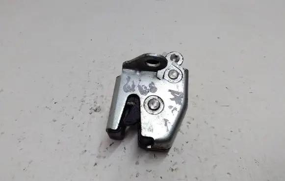 Loading door lock