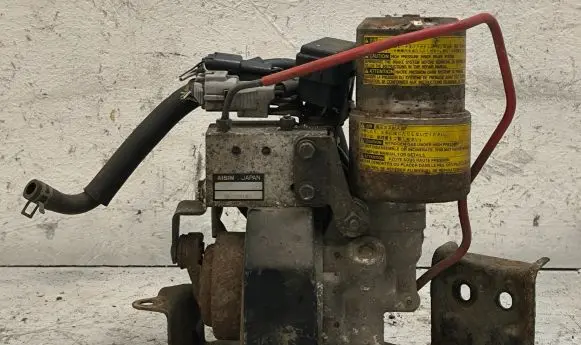 Toyota Prius (XW10) ABS Pump