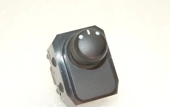 Suzuki SX4 Wing mirror switch 3795062J01 3795062J00