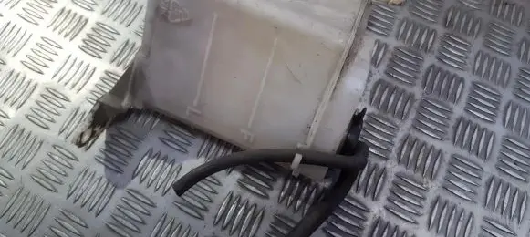 Hyundai Accent Coolant expansion tank/reservoir