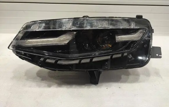 Chevrolet Camaro Headlight/headlamp 84529718