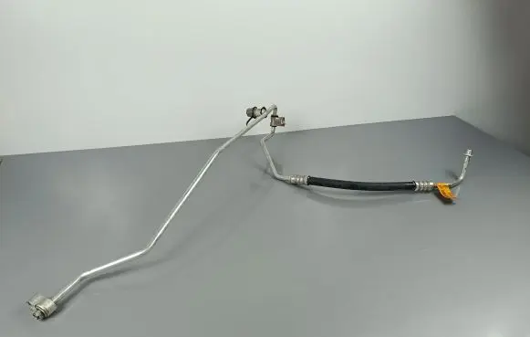Jeep Grand Cherokee Air conditioning (A/C) pipe/hose