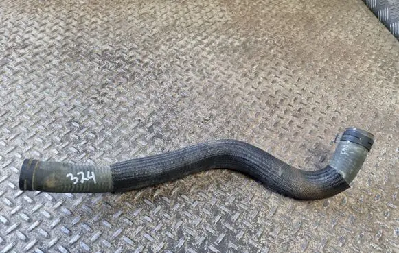Ford Mustang VI Engine coolant pipe/hose FR338B273AD