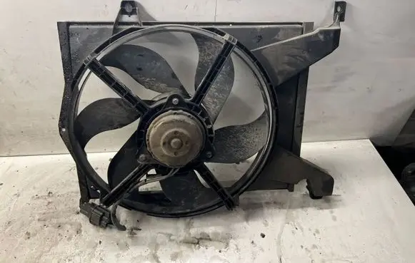 Mitsubishi Carisma Electric radiator cooling fan 8240276