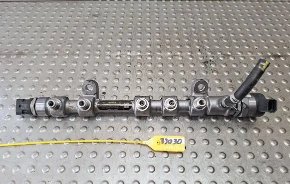 Toyota Yaris Fuel main line pipe 0445214177