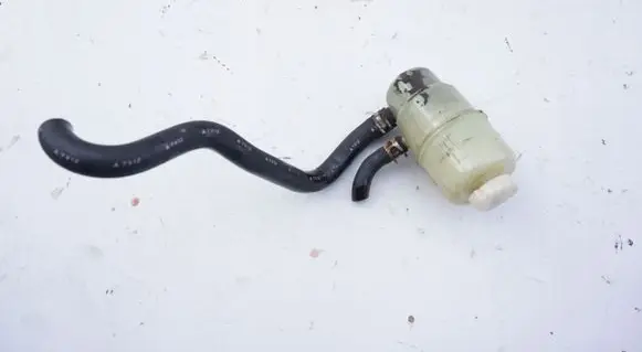 Power steering fluid tank/reservoir