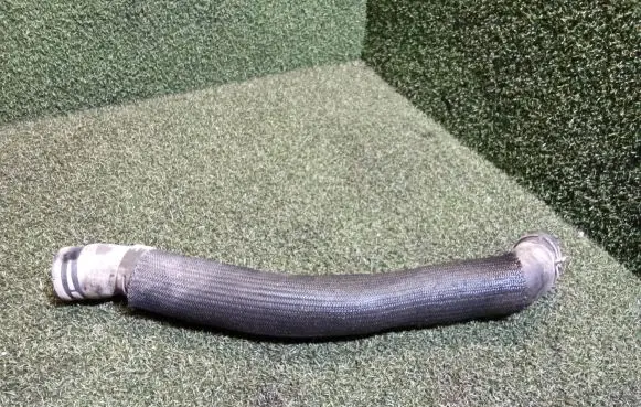 Ford Tourneo Custom Engine coolant pipe/hose