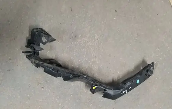 Seat Leon (5F) Headlight/headlamp mounting bracket 5F0807571C 5F0807889C