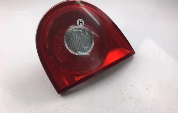 Volkswagen Golf VI Tailgate rear/tail lights 1K6945094E