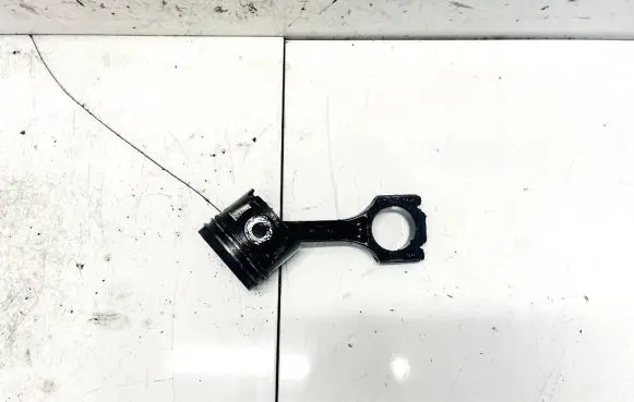 Volvo S80 Piston with connecting rod