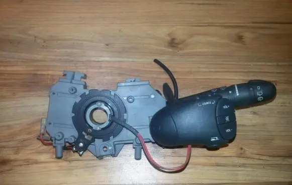 Renault Scenic I Wiper control stalk 7700844672l