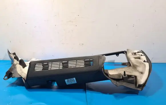 Volkswagen Touareg I Bottom trim 7l6867037ah