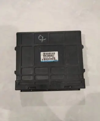 Mitsubishi Pajero Engine control unit/module MK386857 E6T01771