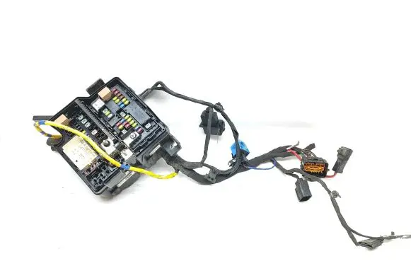 KIA Sorento Fuse box set 16052518310444 91215C5013