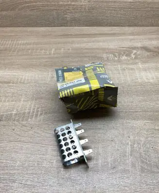 Renault Trafic I Heater blower motor/fan resistor 7701034406