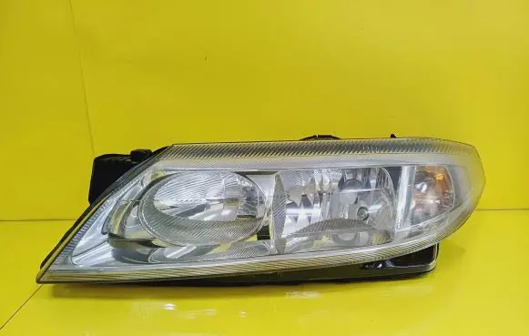 Renault Laguna II Headlight/headlamp 8200002845 89004939