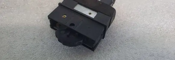 Renault Laguna I Headlight level height control switch 7700822897 103406