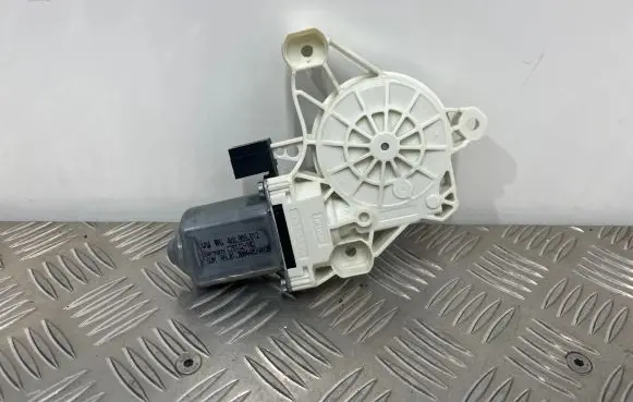 Audi A6 S6 C8 4K Rear door window regulator motor 4K0959812