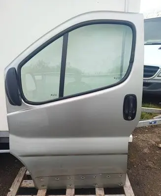 Renault Trafic II (X83) Front door
