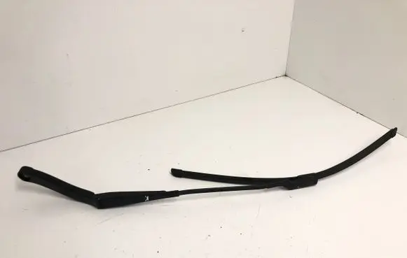 Opel Vivaro Front wiper blade arm 288810103R