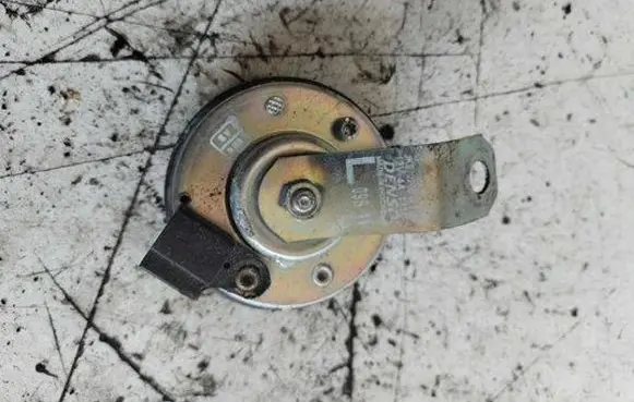 Subaru Legacy Horn signal JK2722007410