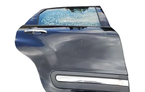 Fiat 500L Rear door 