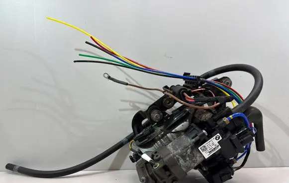BMW 6 G32 Gran Turismo Air suspension compressor/pump 6886722