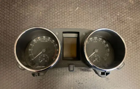 Skoda Yeti (5L) Speedometer (instrument cluster) A2C53296334 5L0920840K 1173920911