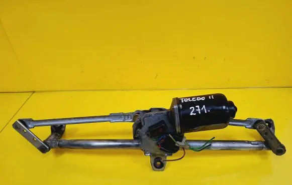 Front wiper linkage and motor