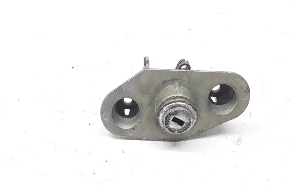 Volvo S60 Tailgate exterior lock 