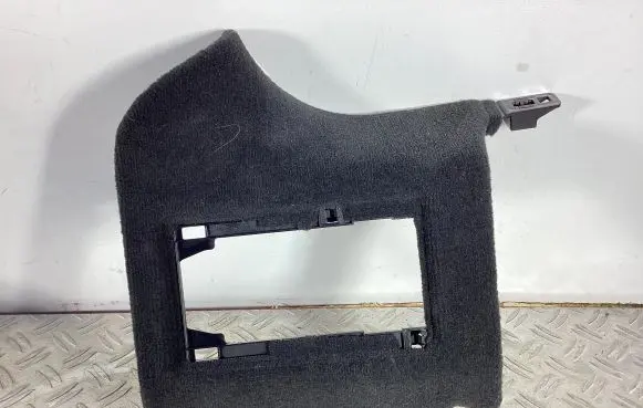 Trunk/boot side trim panel