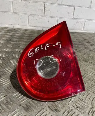 Volkswagen Golf V Tailgate rear/tail lights 1K6945094G 89031778