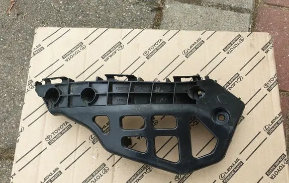 Toyota Auris E180 Front bumper mounting bracket 5253502050