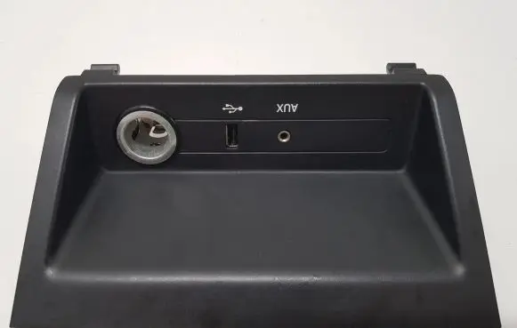 USB socket connector
