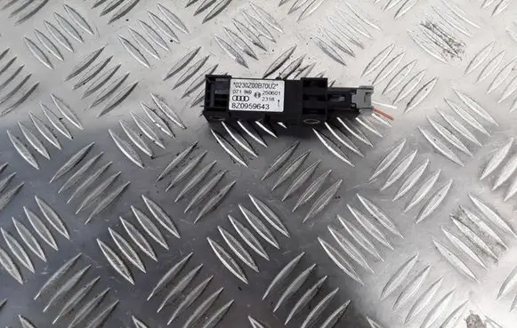 Audi A2 Airbag deployment crash/impact sensor 8Z0959643