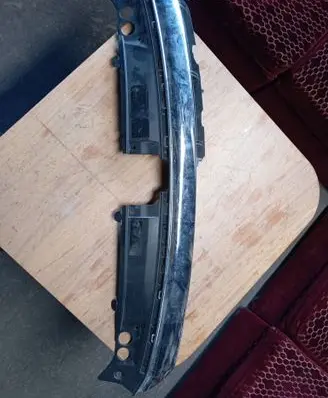 Volkswagen Jetta VII Front bumper splitter molding 
