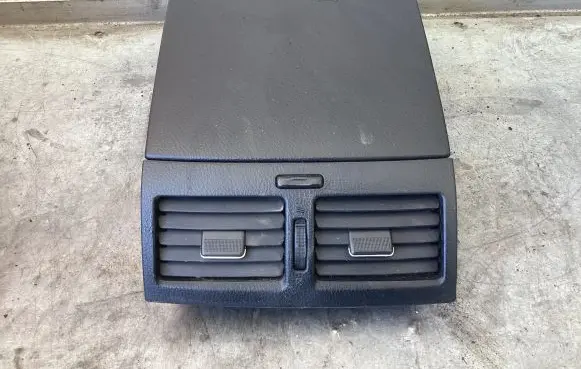 Toyota Avensis Verso Dashboard side air vent grill/cover trim 5565044050 5565244040 1833B