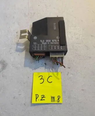 Seat Toledo I (1L) Door central lock control unit/module 1L0959875A