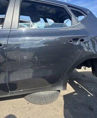KIA Ceed Rear door