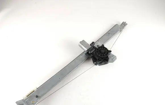 Opel Vivaro Front door window regulator with motor 807207538R 93867657 128001471B