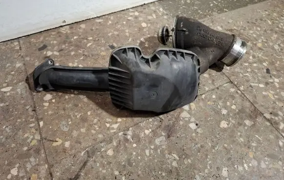 Volvo S60 Intake resonator 30774691 31293089