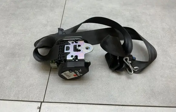 Ford S-MAX Front seatbelt 605274100