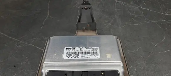 Toyota Yaris Engine control unit/module ECU 89661-52200