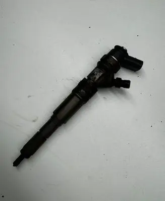 BMW 5 E60 E61 Fuel injector 7794435 0445110209
