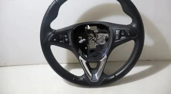 Opel Corsa E Steering wheel 