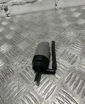 Volkswagen Polo V 6R Windscreen/windshield washer pump 67126934159