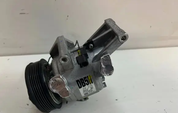Mazda 2 Air conditioning (A/C) compressor (pump) DB5H61450